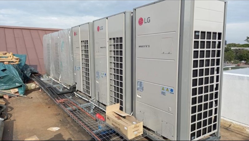 LG VRV outdoor units installed on a rooftop