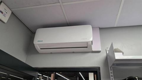 Wall-mounted split unit in a commercial space