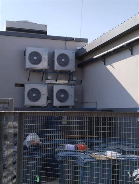 Split unit air conditioner installation