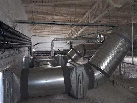 Large-diameter ducting in a warehouse
